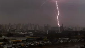 O Brasil é o país que mais recebe descargas elétricas no mundo