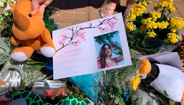 Amigos e familiares da adolescente Isabele Guimarães Ramos, de 14 anos, morta por um tiro acidental feito pela amiga em um condomínio de luxo, em Cuiabá