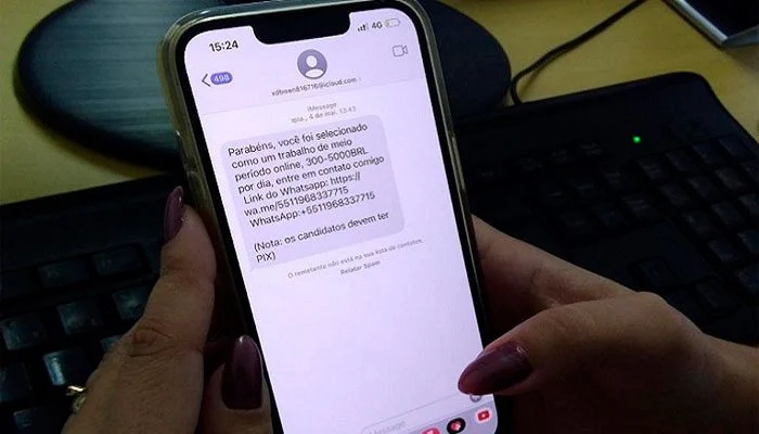 O número de usuários alvos de golpes de emprego por SMS está cada dia mais assustador.