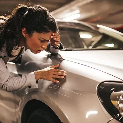 Dano causado em automóvel de condômino por empregado do condomínio fora do horário de trabalho