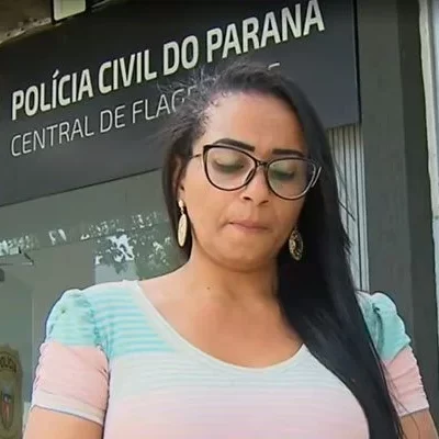 Jovem é presa por suspeita de injúria racial, em Curitiba