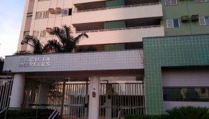 Justiça manda retirar caixa de ar que gera mau exemplo em prédio de Cuiabá