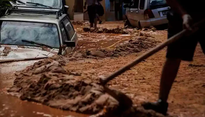 Maior chuva registrada no Brasil causou uma série de desastres em São Sebastião, no litoral de São Paulo