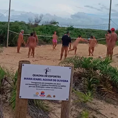 como é viver no único condomínio naturista do ES