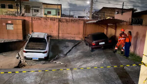 Estacionamento afunda a menos de dois metros de prédio em Fortaleza e moradores são retirados