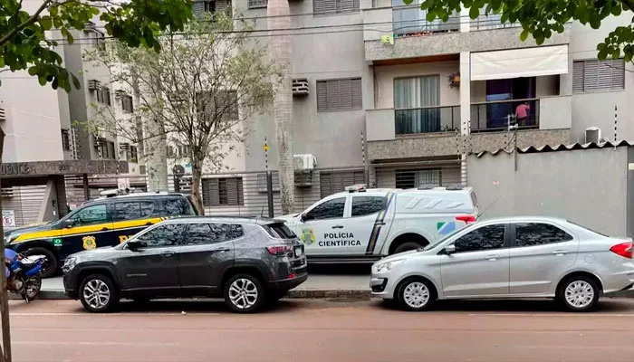 Ladrão invade condomínio, entra em imóvel, furta carro de PRF e leva ao Paraguai