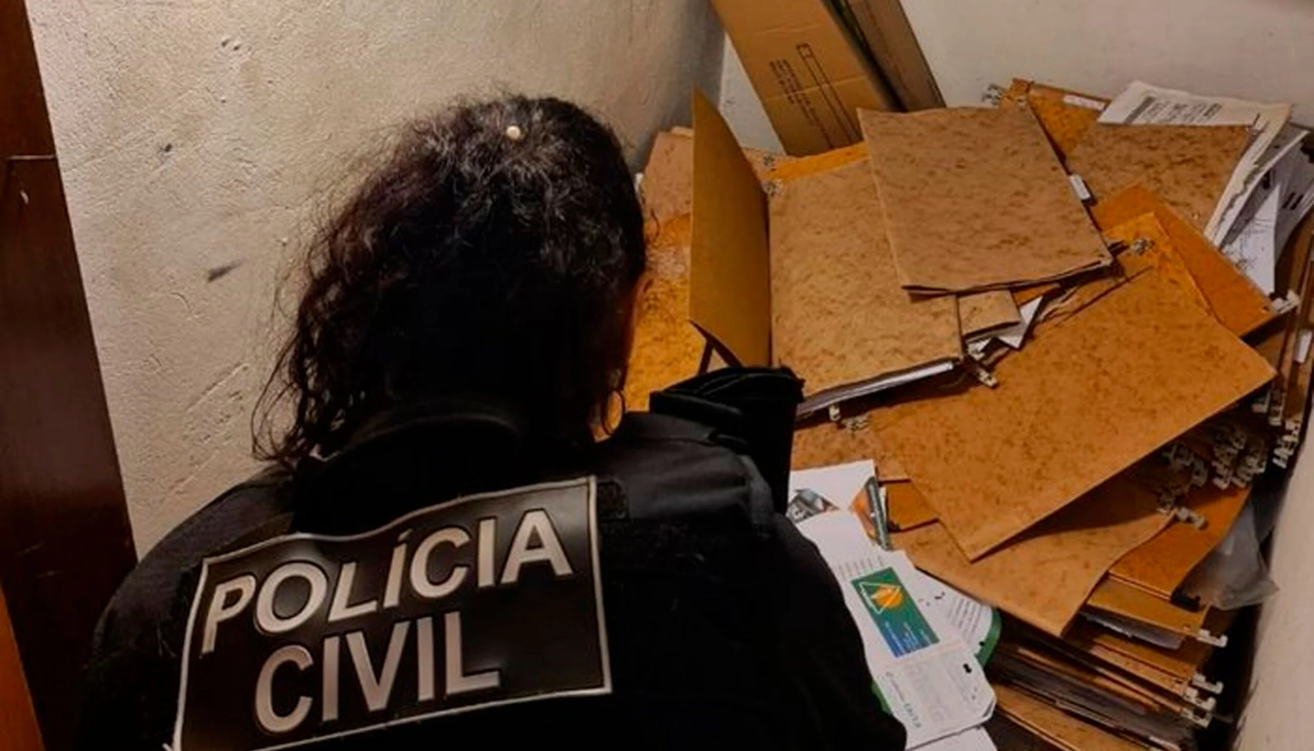 No dia 22 de agosto, policiais civis cumpriram mandados de busca na imobiliária Menino Deus