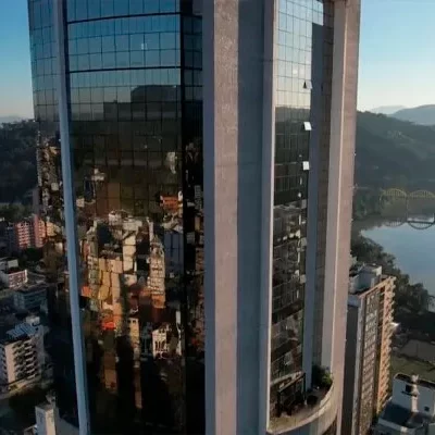 Justiça manda demolir prédio de 36 andares com apartamentos de R$ 4,4 milhões em Blumenau