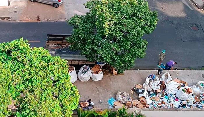 Passeio de condomínio residencial é transformado em bota-fora na Pampulha