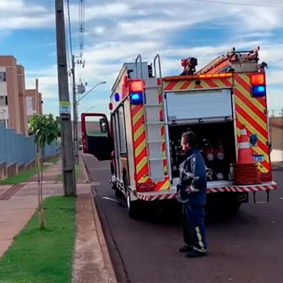 Incêndio é registrado em salão de festas de condomínio em Cascavel