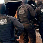 Operação contra facções prende 95 criminosos e apreende 28 armas em MT