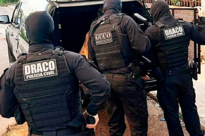 Operação contra facções prende 95 criminosos e apreende 28 armas em MT