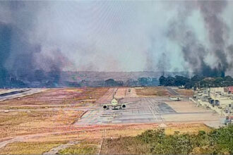Incêndio avança para área do Aeroporto Marechal Rondon, mas não interfere nos voos-sindicolegal