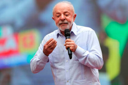 Lula atribui a Flávio Bolsonaro voto que ele não poderia ter dado na indicação de Moraes-sindicolegal
