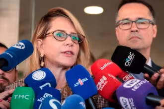 Campanha de Flávio Bolsonaro aceita abrir sigilos após cobrança de Lula, mas condiciona entrega à conferência dos documentos-sindicolegal