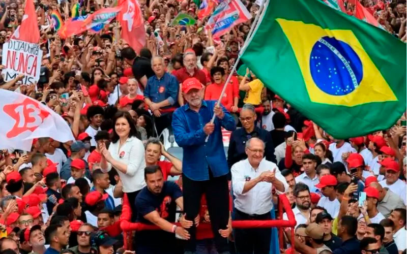 Lula é reeleito presidente do Brasil e conquista quarto mandato após disputa com Flávio Bolsonaro-sindicolegal